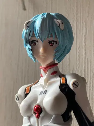 에반게리온 레이 피규어