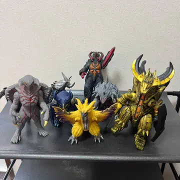 괴수 피규어 6체 세트