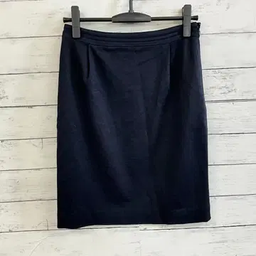 유나이티드 애로우즈 스커트 무지 네이비 M 38 린넨