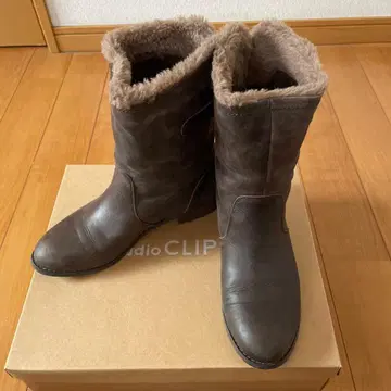 studio CLIP 브라운 퍼 부츠 여성용