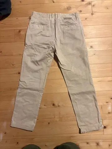 INCOTEX 베이지 치노 팬츠 사이즈 31