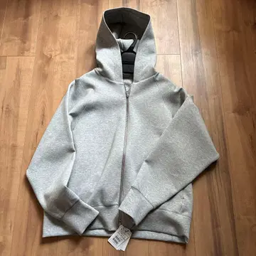 새상품 yort 정가 1만 9800엔 스콧 클럽 후드티 블루종