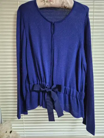 레리안 17+ 클리닝 완료 앞 허리에 브라우징 리본이 달린 가디건