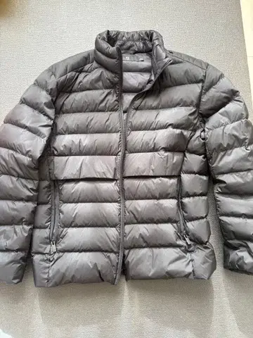 유니클로 +j 다운 자켓