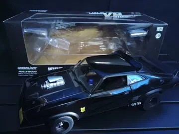 GREENLIGHT 한정판 인터셉터 미니카 1/18