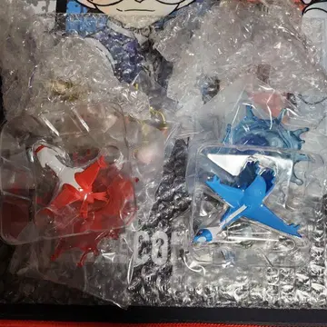 미개봉 새상품 리멘트 포켓몬 젬스톤 컬렉션 라티아스 수컷