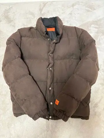 UNIVERSAL OVERALL 브라운 다운 자켓 M 사이즈