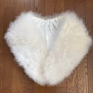 화이트 퍼 자수 숄 성인식