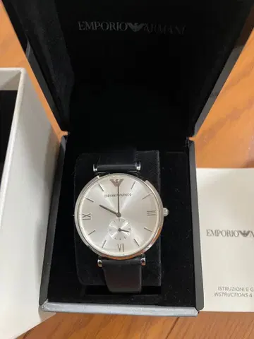 EMPORIO ARMANI 아날로그 손목시계 실버