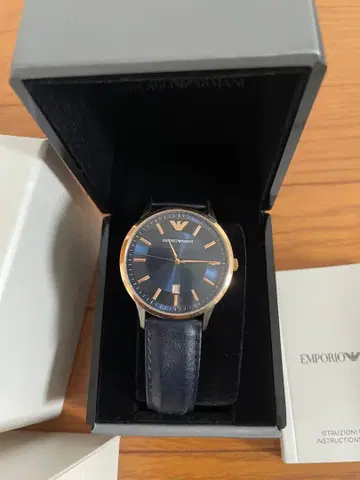 EMPORIO ARMANI 손목시계 네이비 가죽