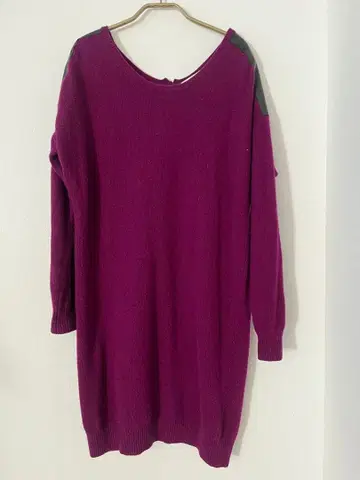 투모로우랜드 BACCA 퍼플 오버 사이즈 니트