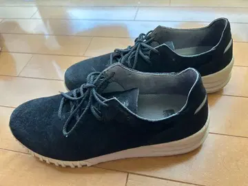 오니츠카타이거 블랙 스웨이드 캐주얼 스니커즈