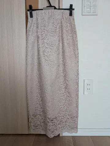 루즈비플라크 레이스 스커트