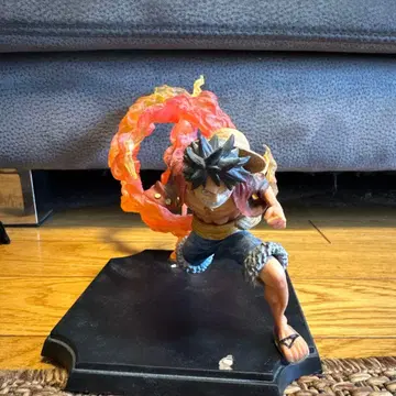 원피스 루피 피규어 불꽃 이펙트