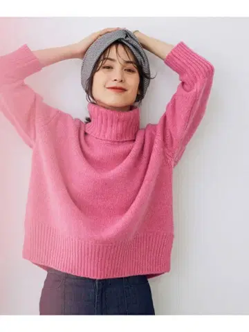 미사용 새상품 완판템 로페 ROPE 태즈먼 울 터틀 니트 핑크
