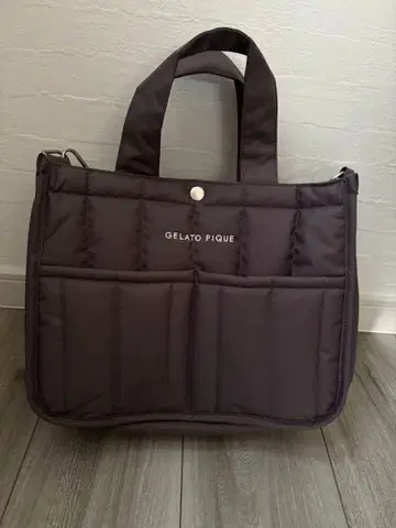 새상품급! GELATO PIQUE 숄더백 산책 가방 그레이