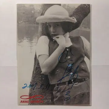 울트라 세븐: 안느 대원 역 히시미 유리코 씨 친필 사인 흑백 엽서 사진