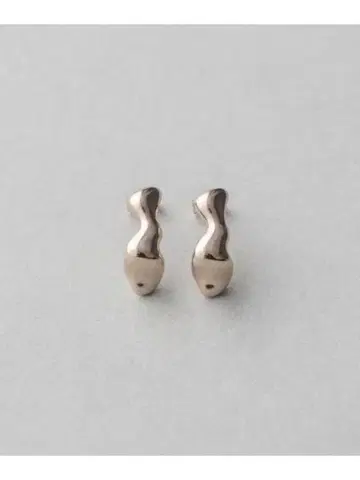 컨디션 최상 에테(ete) 로우 귀걸이 로우 블랑