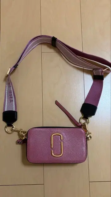 MARC JACOBS 더 스냅샷 더스티 스틸 루비 멀티