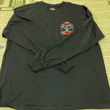 NOBOSE 메데타이 롱 슬리브 T셔츠