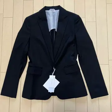 새상품 워셔블 스타일리시 수트 자켓 수트 컴퍼니 정가 18000엔
