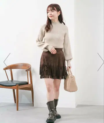 프린지 장식 브라운 미니 스커트