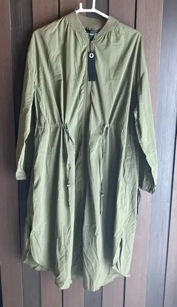 올리브색 롱 원피스 집업