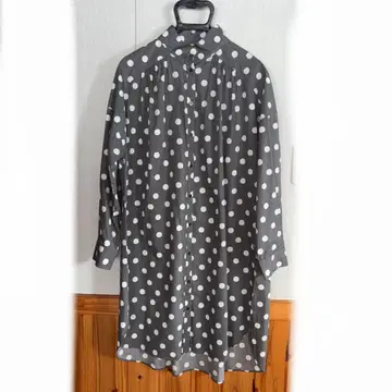 그레이 물방울 패턴 긴팔 셔츠