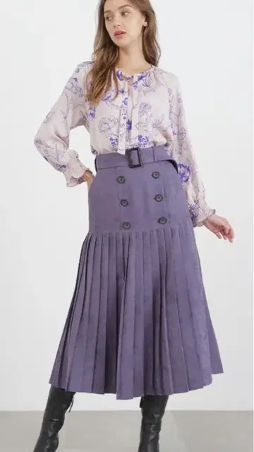 PINKY&DIANNE 포 스웨이드 스커트