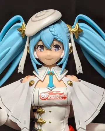 PLAMATEA 레이싱 미쿠 2023Ver. 완성품