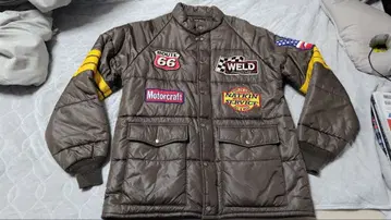 빔즈 와펜 부착 자켓 다운 자켓풍