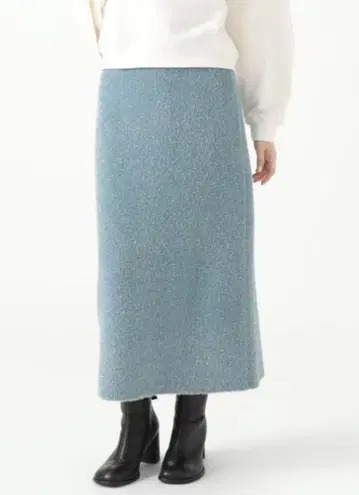 [미사용 새상품 택 포함] 라메 니트 스커트