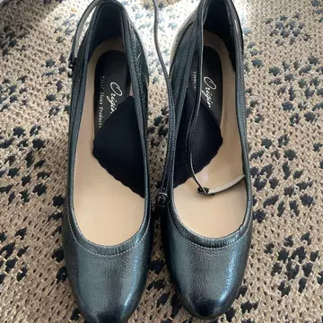 다크 그린 천연 가죽 스트랩 하이힐 23.5cm 일본제