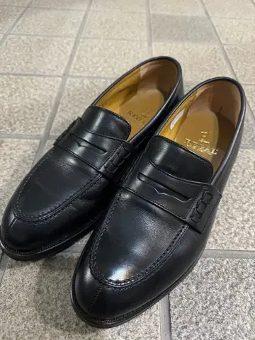 REGAL 블랙 가죽 로퍼 24.5 와이드 EEE