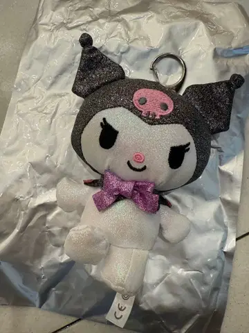 산리오 캐릭터즈 시크릿 마스코트 홀더 쿠로미