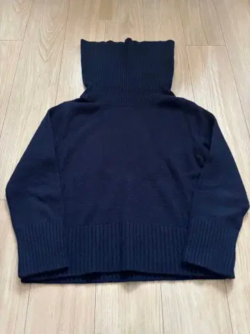 미사용 새상품 베르메이유 페예나 울 캐시미어 오프 터틀넥 풀오버