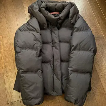 콩트와르 데코토니에 블랙 다운 자켓