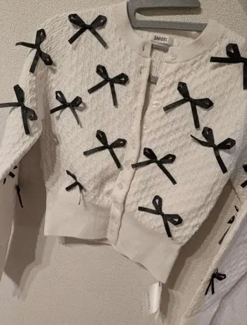 택 포함 미사용 새상품 스나이델 SNIDEL 리본 모티브 가디건