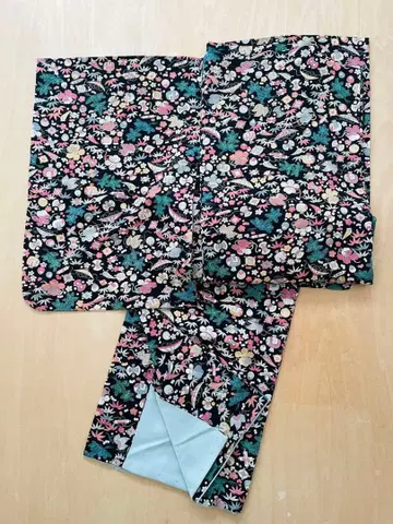 보물 쌓기 앤티크 기모노 코몬