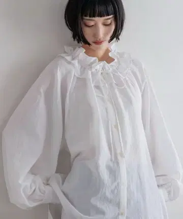 로리즈팜 LOWRYS FARM 스탠드 프릴 블라우스 완판 컬러