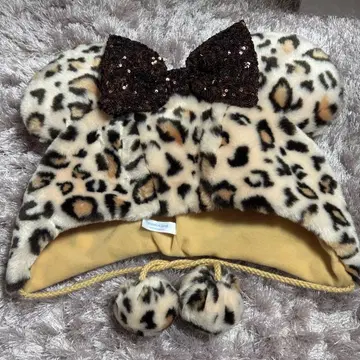 레오파드 무늬 비쥬 리본 귀도리 모자