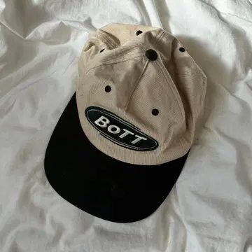 BOTT 야구 모자 베이지/블랙