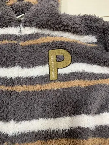 젤라피케 후드티