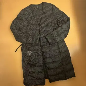 UNIQLO M 울트라 라이트 다운 자켓 블랙 롱 코트
