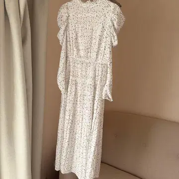 SNIDEL 화이트 블랙 도트 롱 원피스