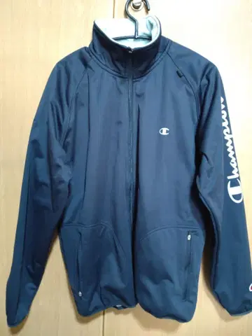 Champion 바람막이