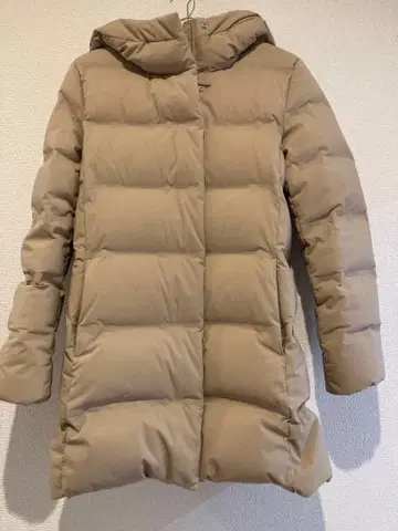 유니클로 심리스 롱 다운