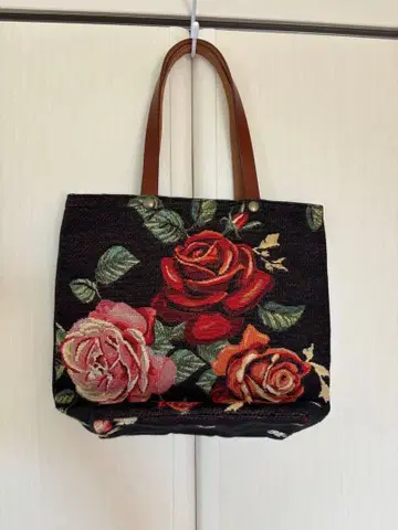 장미 자수 핸드백