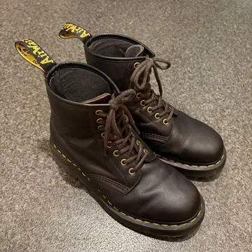 [닥터 마틴] 8홀 부츠 [새상품급]