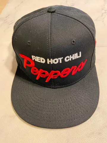 RED HOT CHILI PEPPERS 공식 스냅백 캡